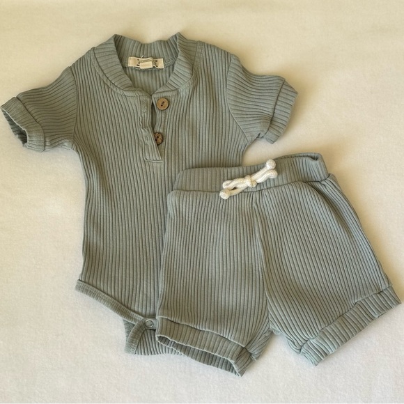 arrow & lace boutique Other - Arrow & Lace Boutique Set